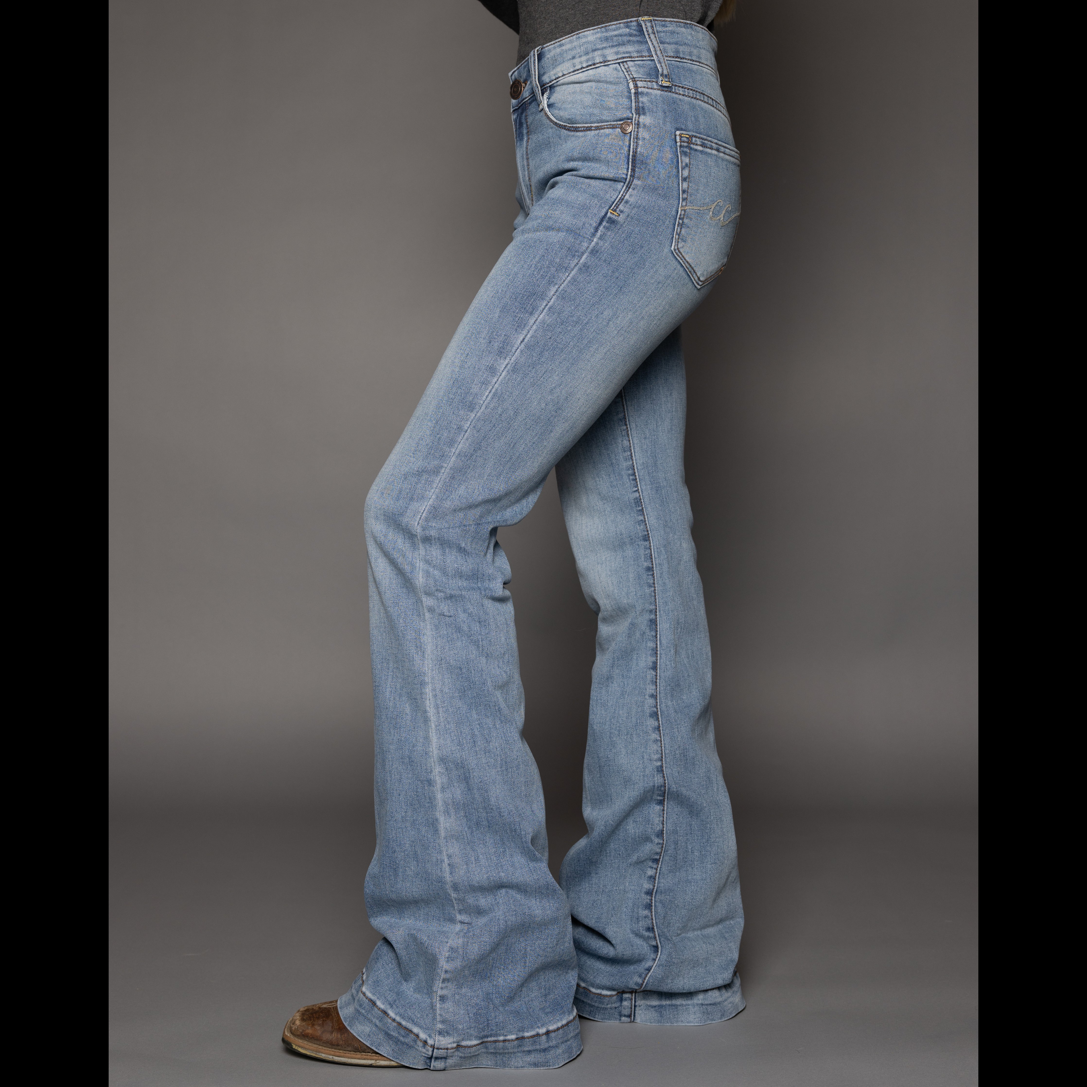 CC Carissa Classic Light Wash Jean
