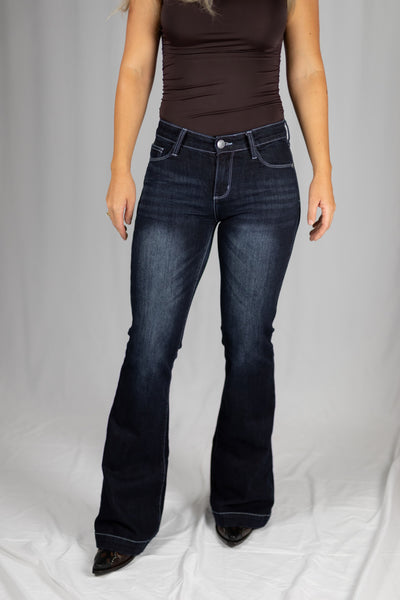 CC Carissa Classic Dark Wash Jean